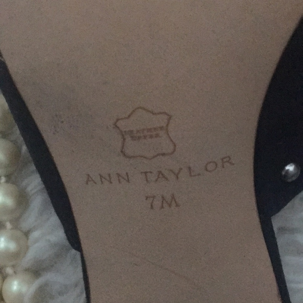 NIB • ANN TAYLOR Mariah Suede Open Toe Stud Mule - Picture 10 of 13